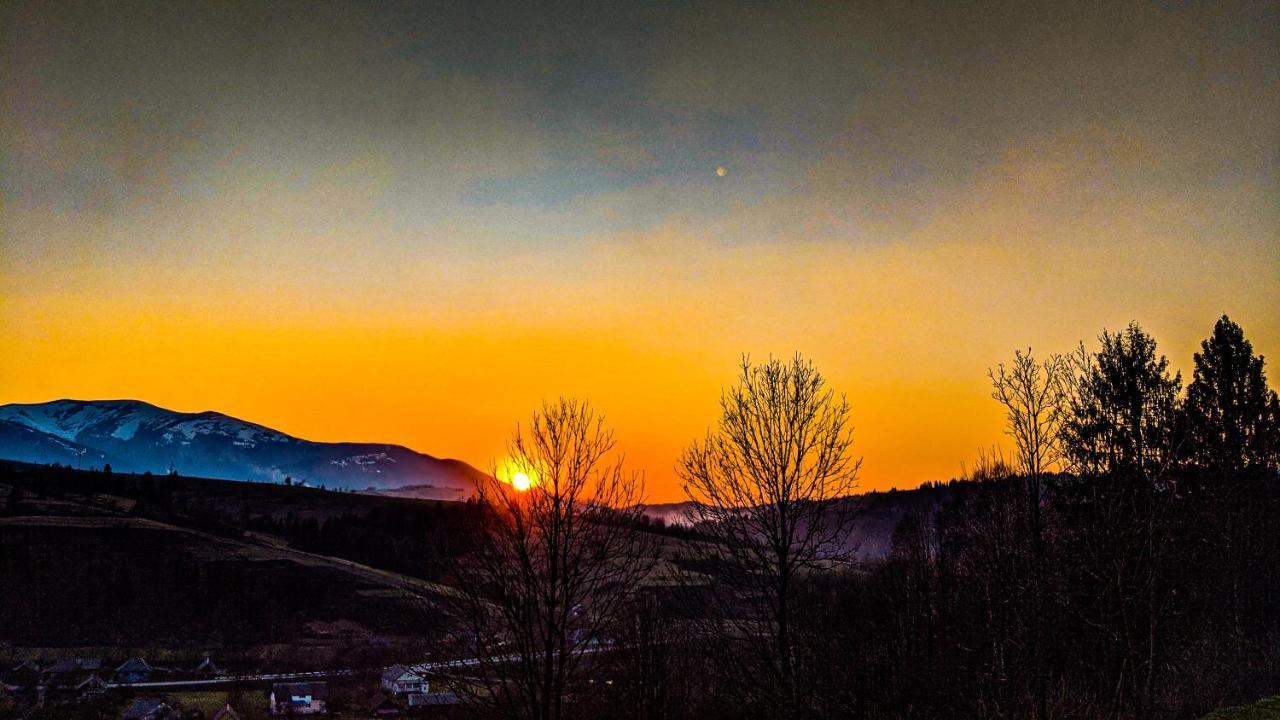 Hotel Gostynna Rodyna Izky Exteriér fotografie