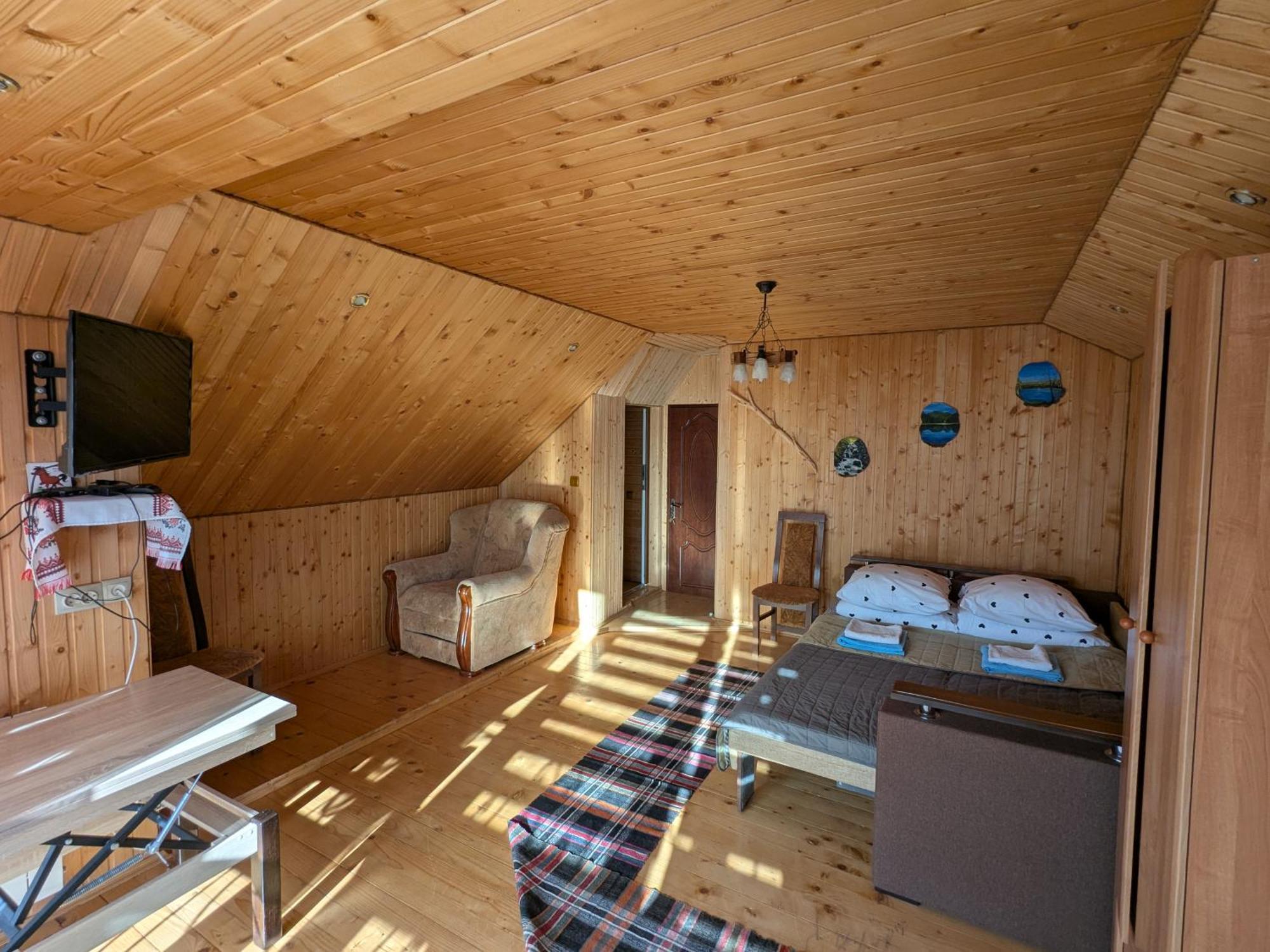Hotel Gostynna Rodyna Izky Exteriér fotografie