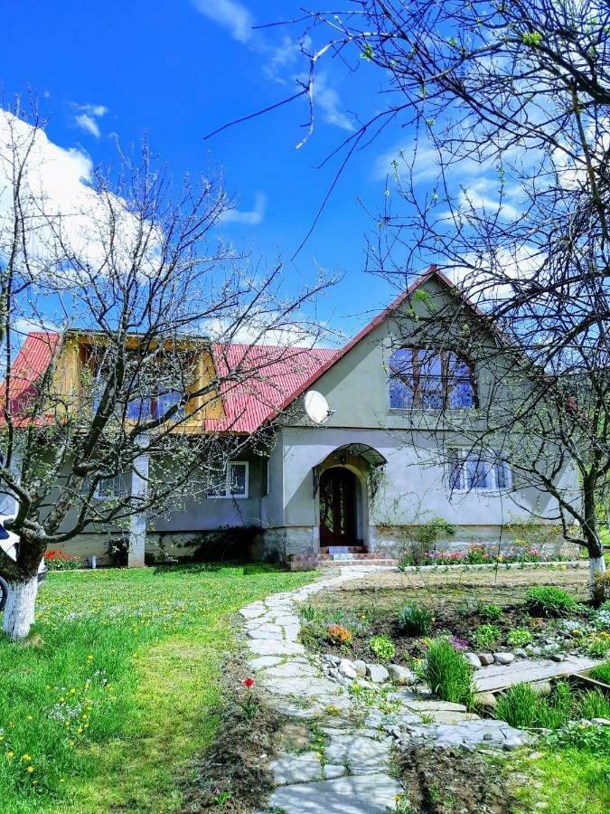 Hotel Gostynna Rodyna Izky Exteriér fotografie