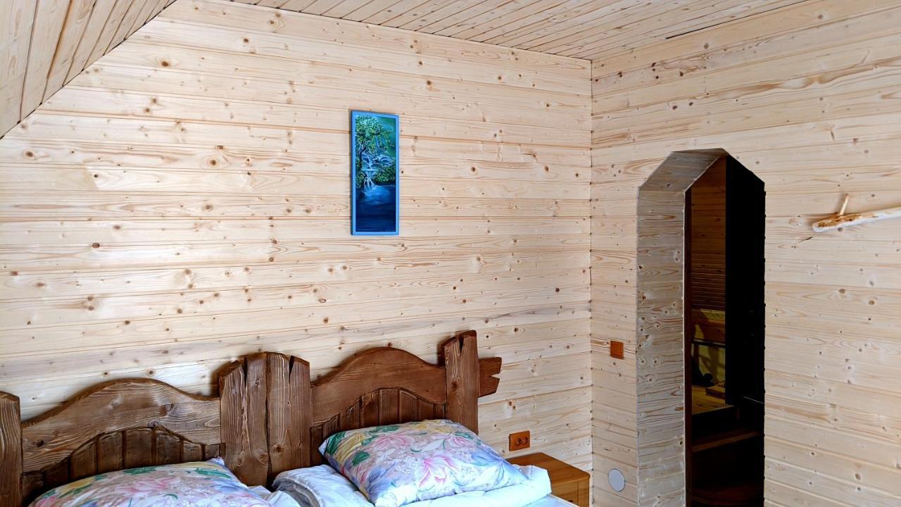 Hotel Gostynna Rodyna Izky Exteriér fotografie